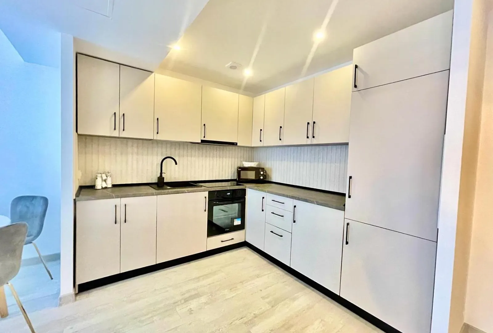 Yamaluxe Apartments - Cosy & Trendy Bucharest Romania